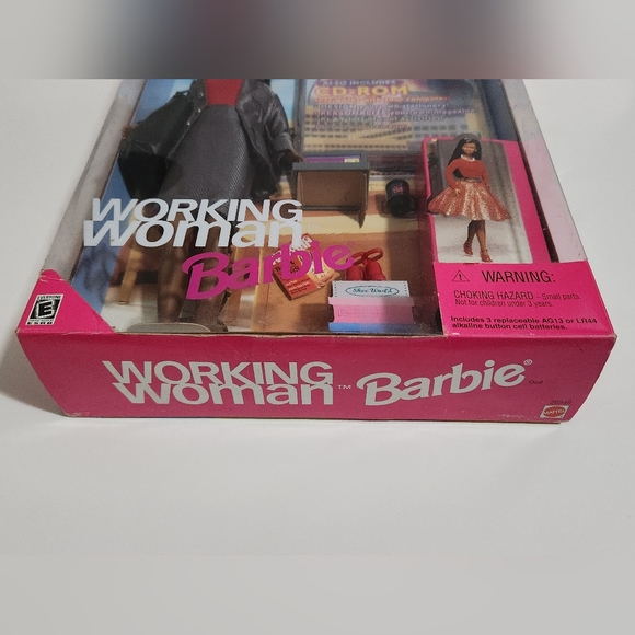 1999 Working Woman Barbie (Vintage Doll) 140 - Picture 6 of 14